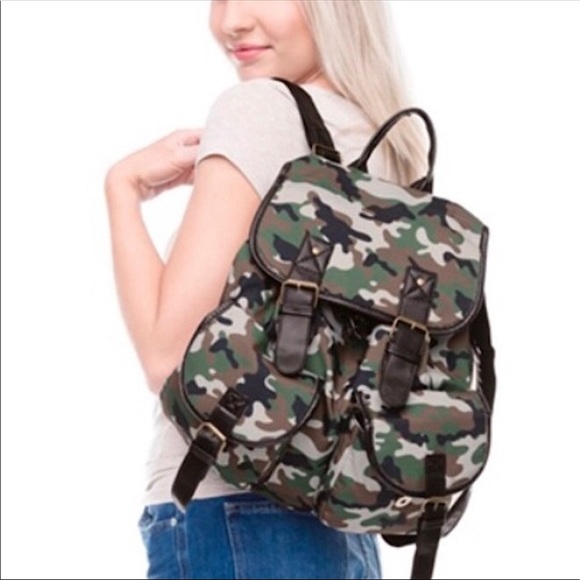 Camo Green Backpack - Picture 2 of 9